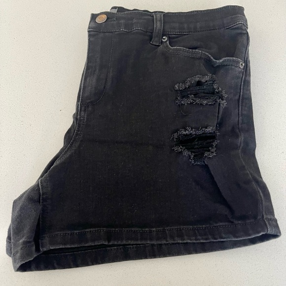 Soho Apparel Pants - New York & Co. Black High Rise Distressed Denim Shorts Size 12